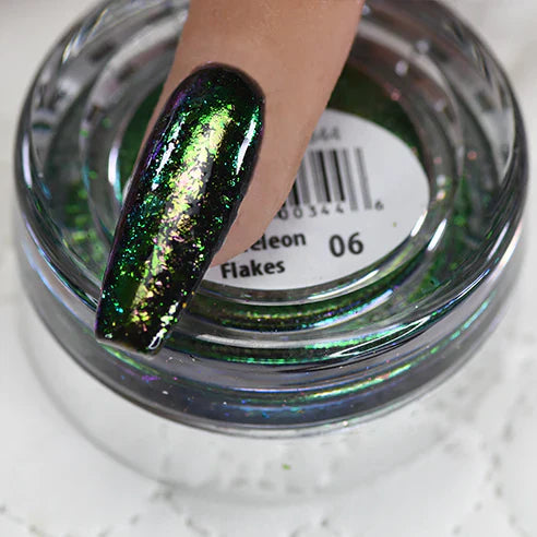 Creation Chameleon Flakes Nail Art Effect 0.5g 06