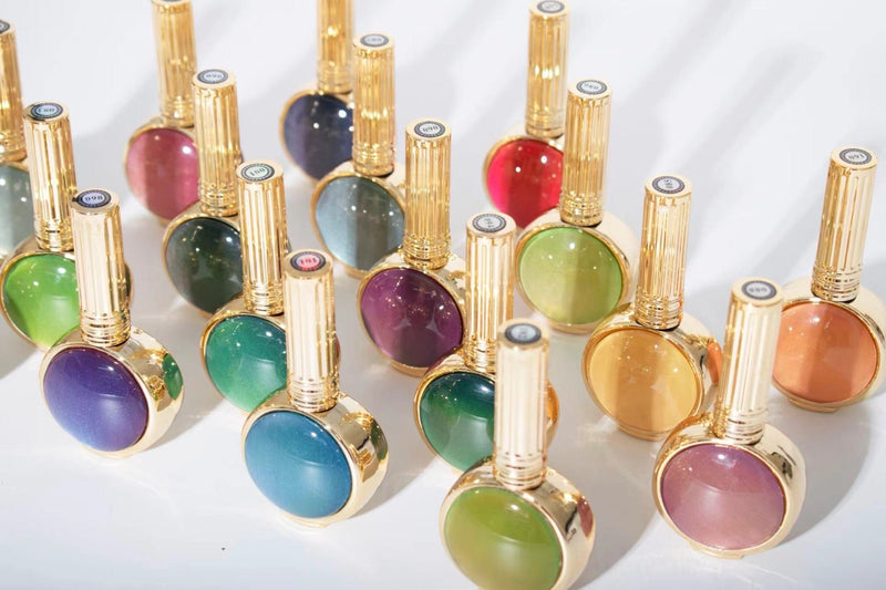 Fashion Cateye (Vali #1)  36 Colors ( #1 - #36 ) – Premium 18ml Magnetic Gel Polish