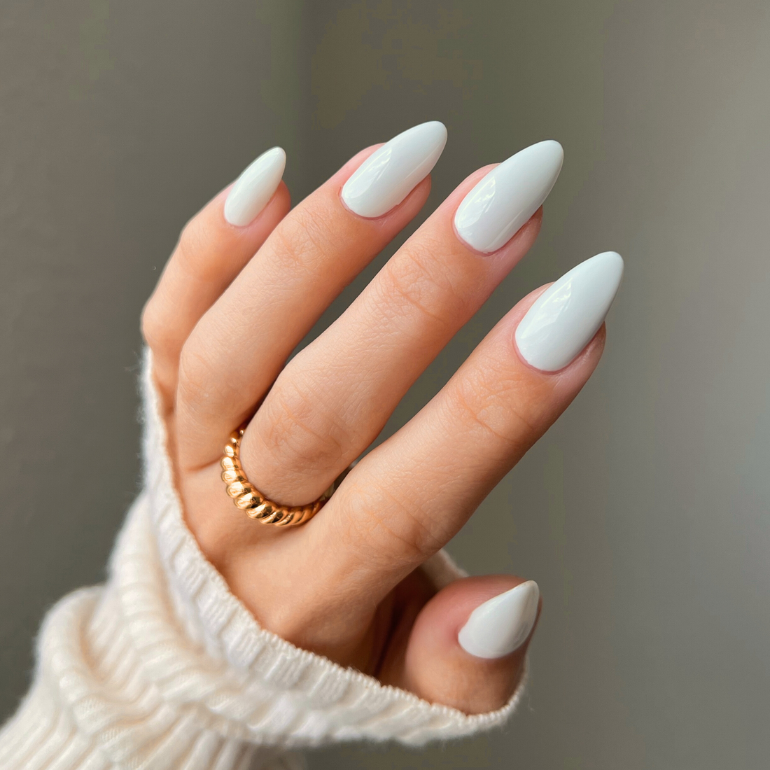 DND Diva Trio - 038 Smokey White